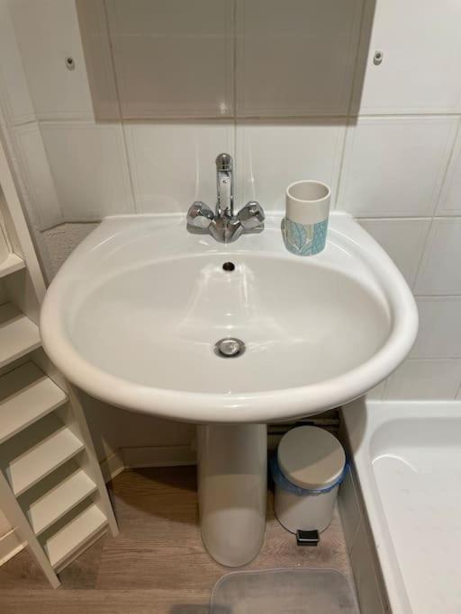 Appartement Petit Nid Douillet - Studio - Rives Du Lez - Wifi à Montpellier Extérieur photo